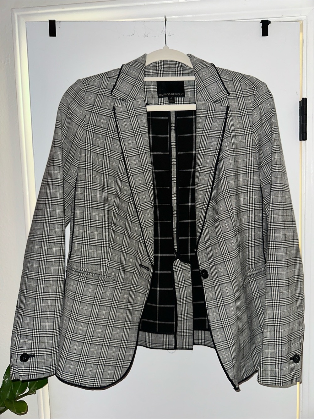 Banana Republic Black & White Glen Plaid Women's Blazer
